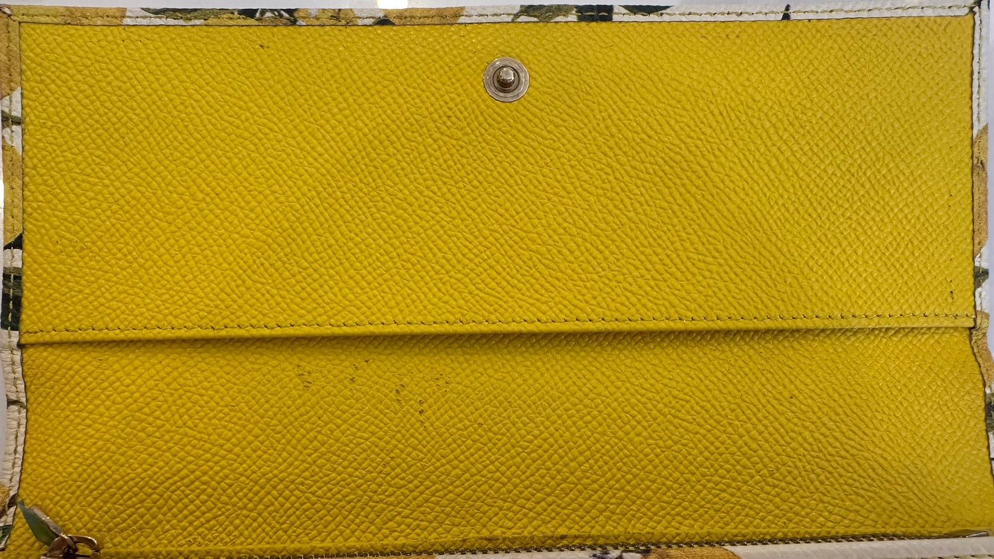 DOLCE & GABBANA - White Yellow Lemon Print Leather Flap Continental Wallet