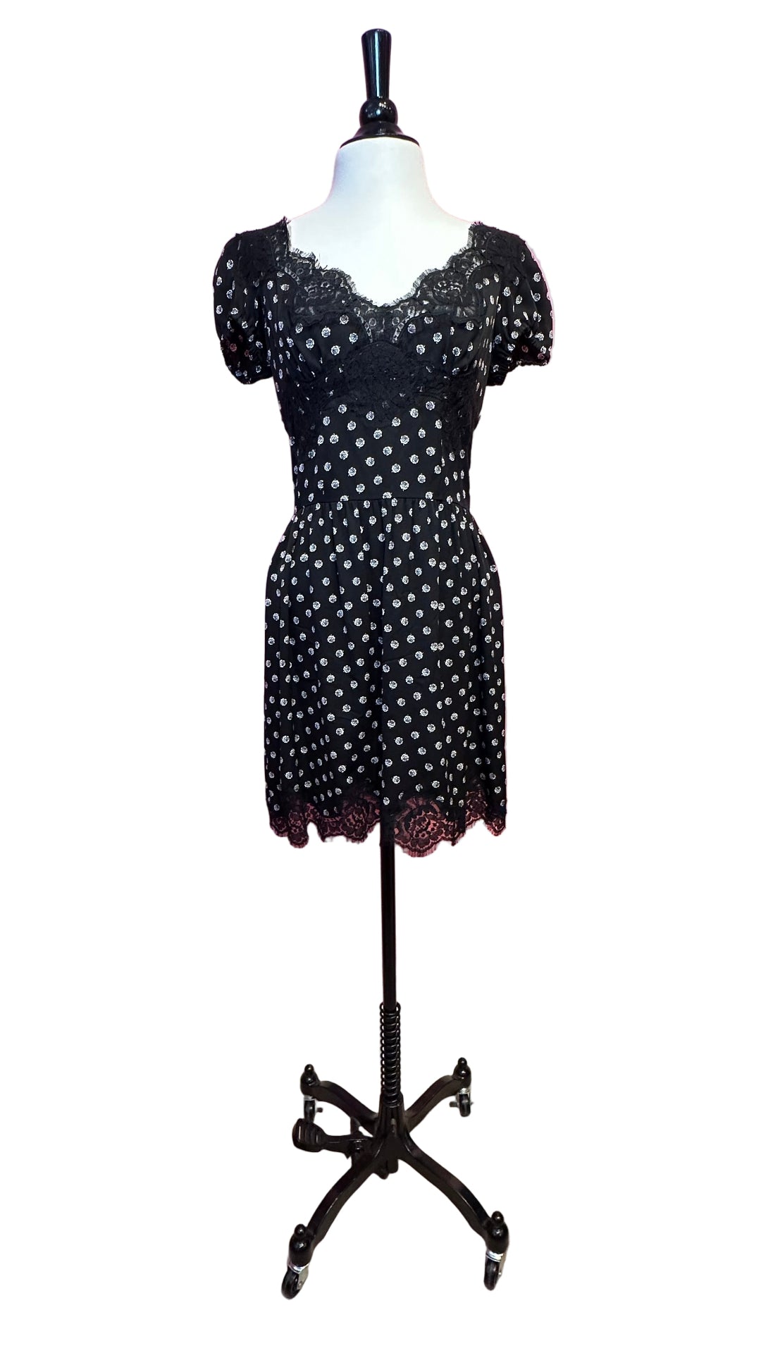 Dolce & Gabbana - Black & white rose print short puffed sleeve lace dress- 40