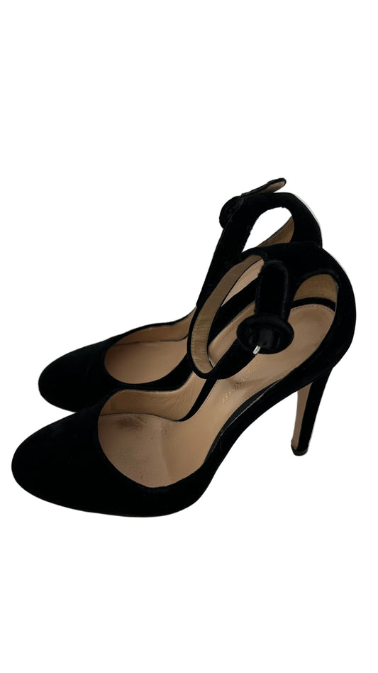 Gianvito Rossi - Velvet Heel - 37