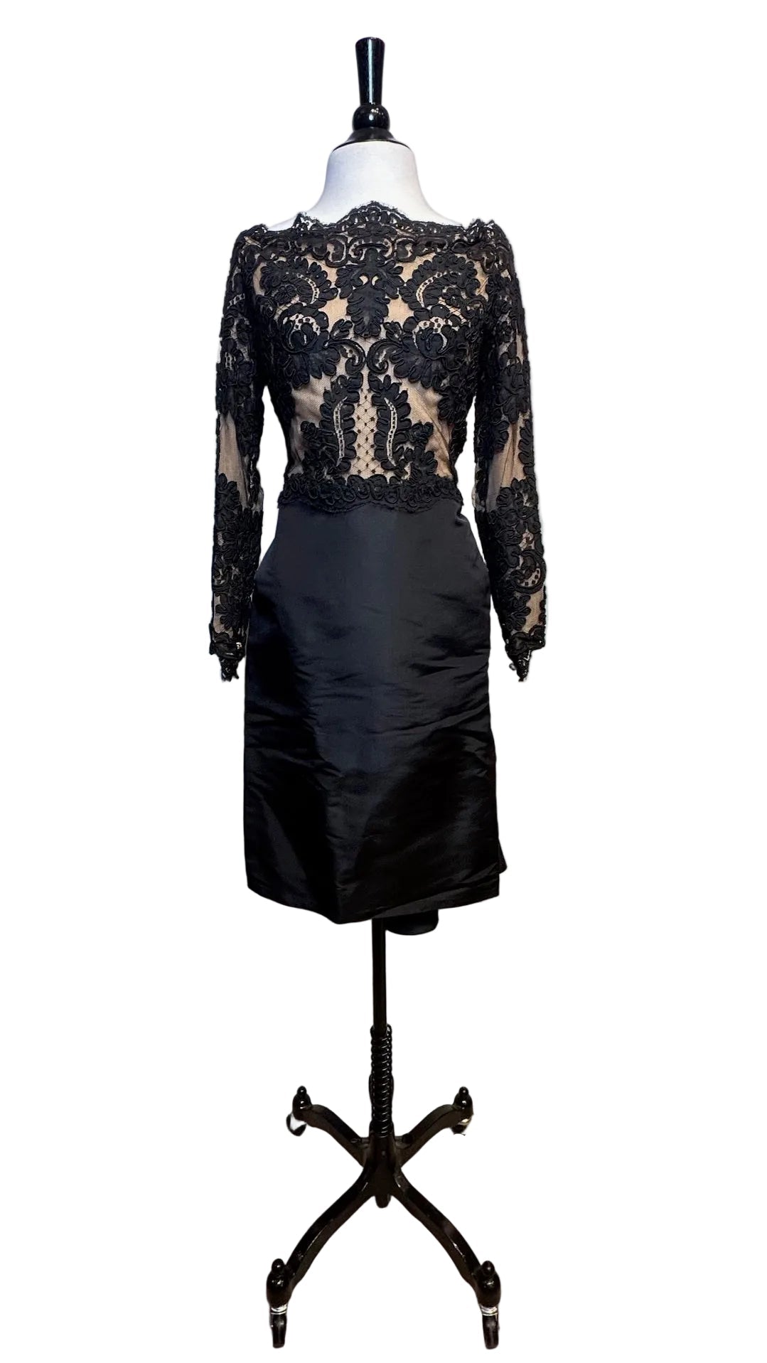 Bill Blass Neiman Marcus - Black Embroidered Dress - Small