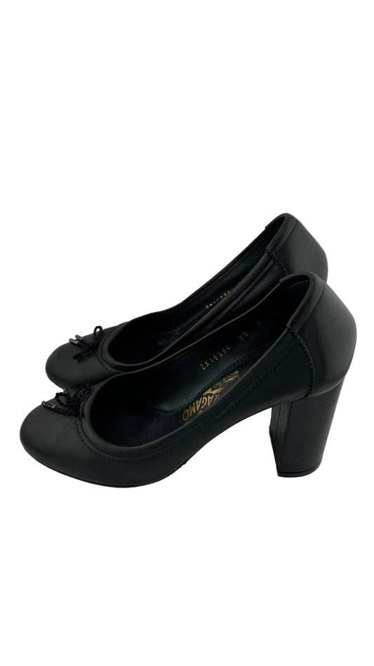 FERRAGAMO - Black Leather Heels - 39